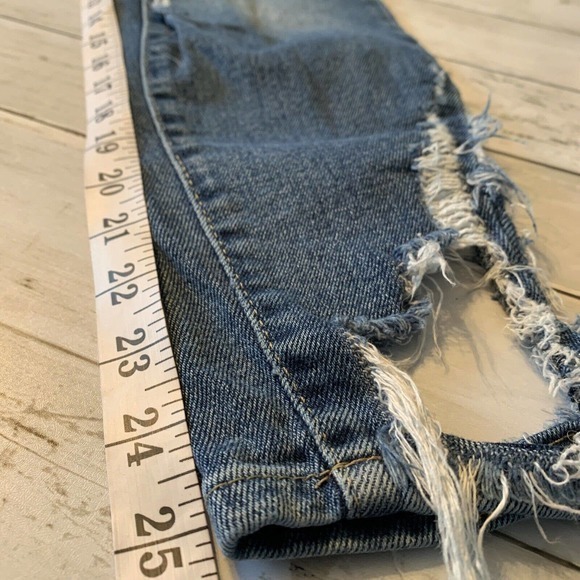 Free People‎ We The Free Distressed Destroyed Crop Raw Hem Size 28 Women Jean - Picture 6 of 6